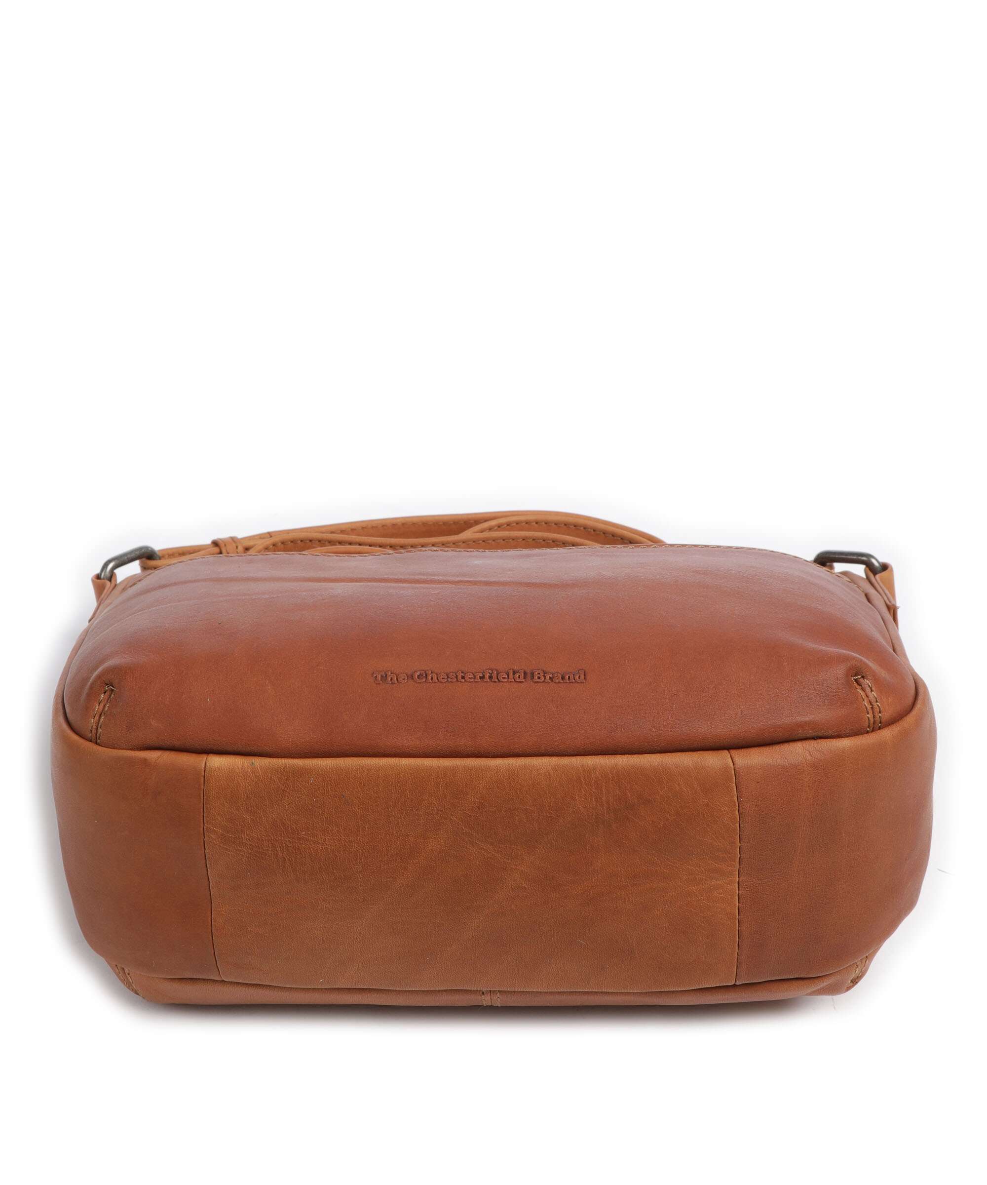 The Chesterfield Brand Wax Pull Up Cow Henderson Crossbody bag cognac