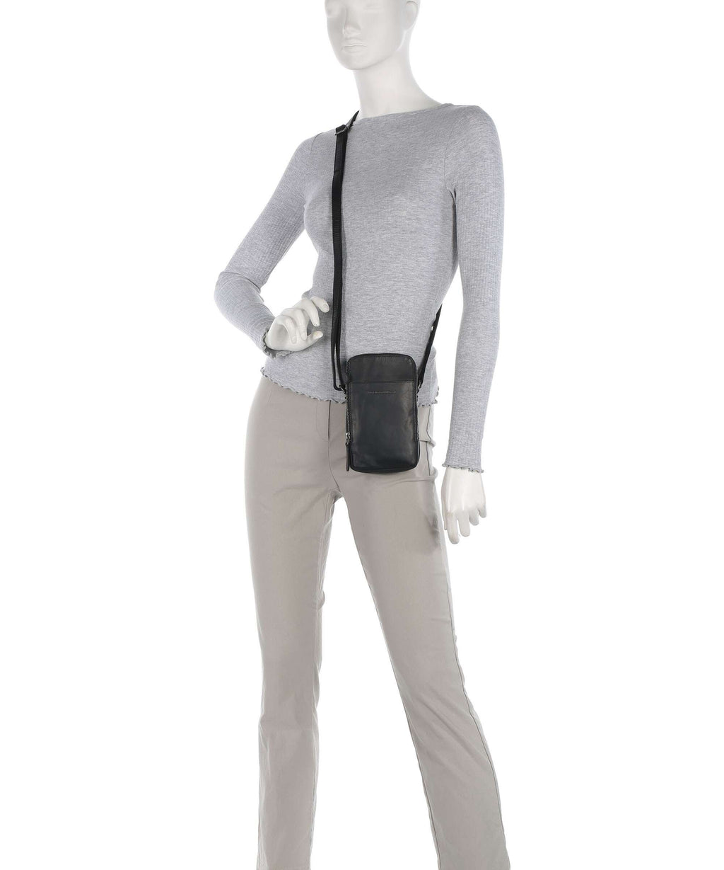 The Chesterfield Brand Wax Pull Up Cow Alesund Phone bag black