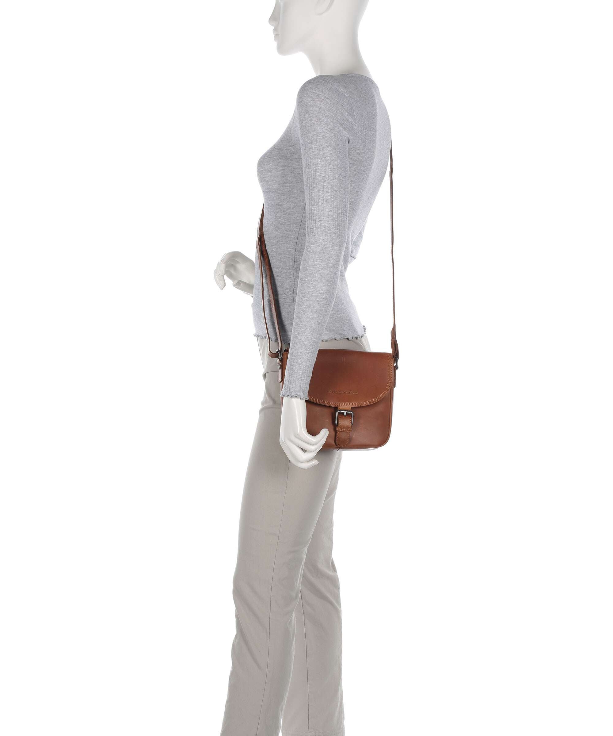 The Chesterfield Brand Wax Pull Up Cow Lucian Crossbody bag cognac