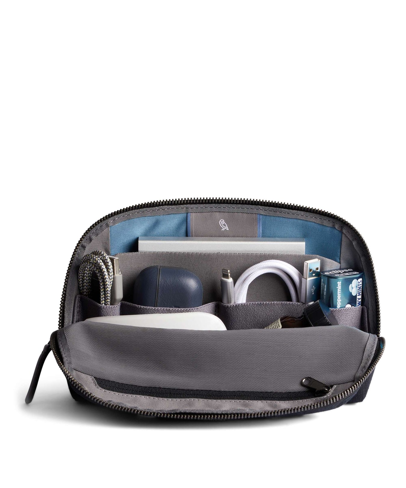 Bellroy Tech Desk Caddy Travel accessory black