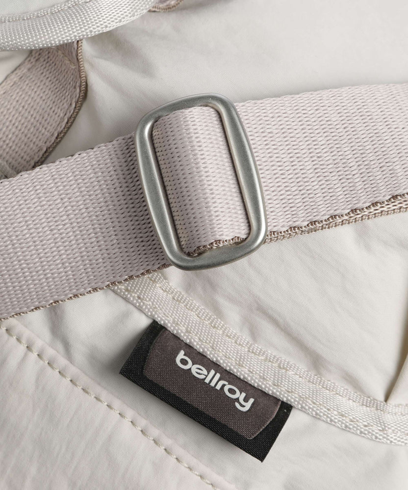 Bellroy Cinch 9L Bucket bag oat