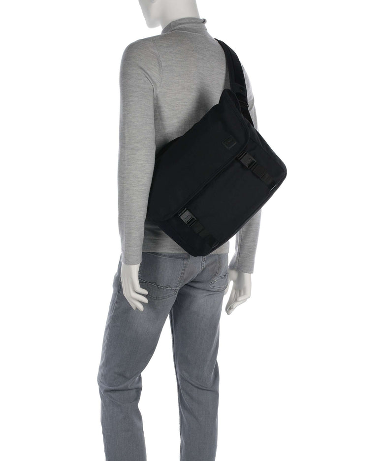 Bellroy Classic Messenger bag indigo